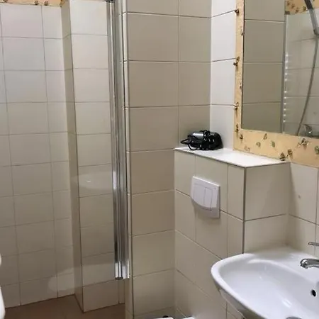 Ventana 2 Free Parking Sniadanie W Cenie 503 18 18 11 Pensjonat Poznań